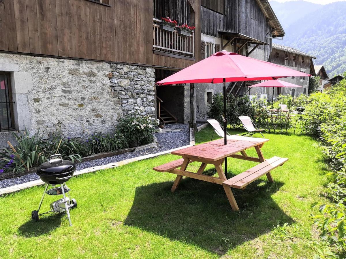 Samoëns Chez Lucienne, Jacuzzi Et Sauna מראה חיצוני תמונה